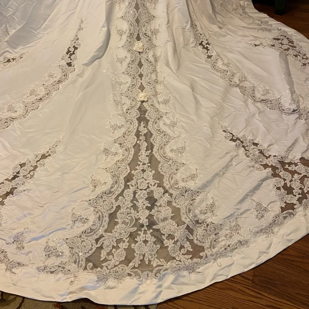 Mon Cheri Wedding dress size 14 - Picture 5 of 16